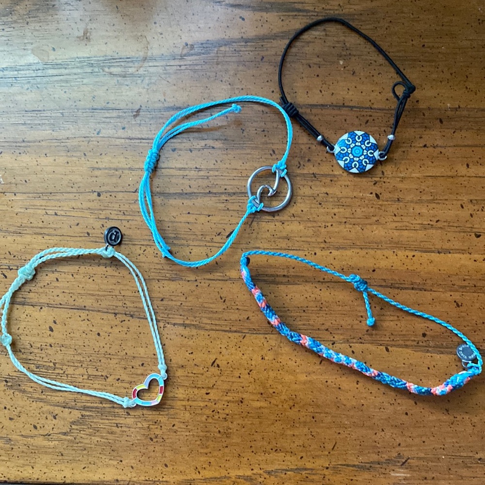 Pura vida bracelets